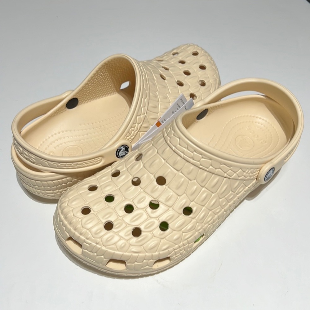 New with Bag- Men’s Crocs Classic Crocskin Clog - 206873-108